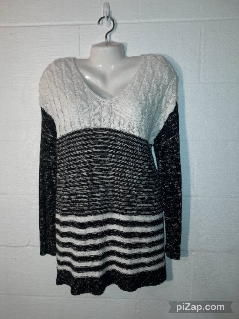 Charlotte Russe Black & White Sweater Tunic Oversized Cable Knit Lightweight Sm